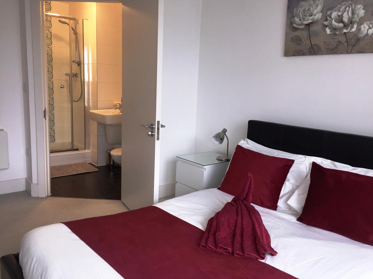 Linx Apartments Skyline Plaza Basingstoke Extérieur photo