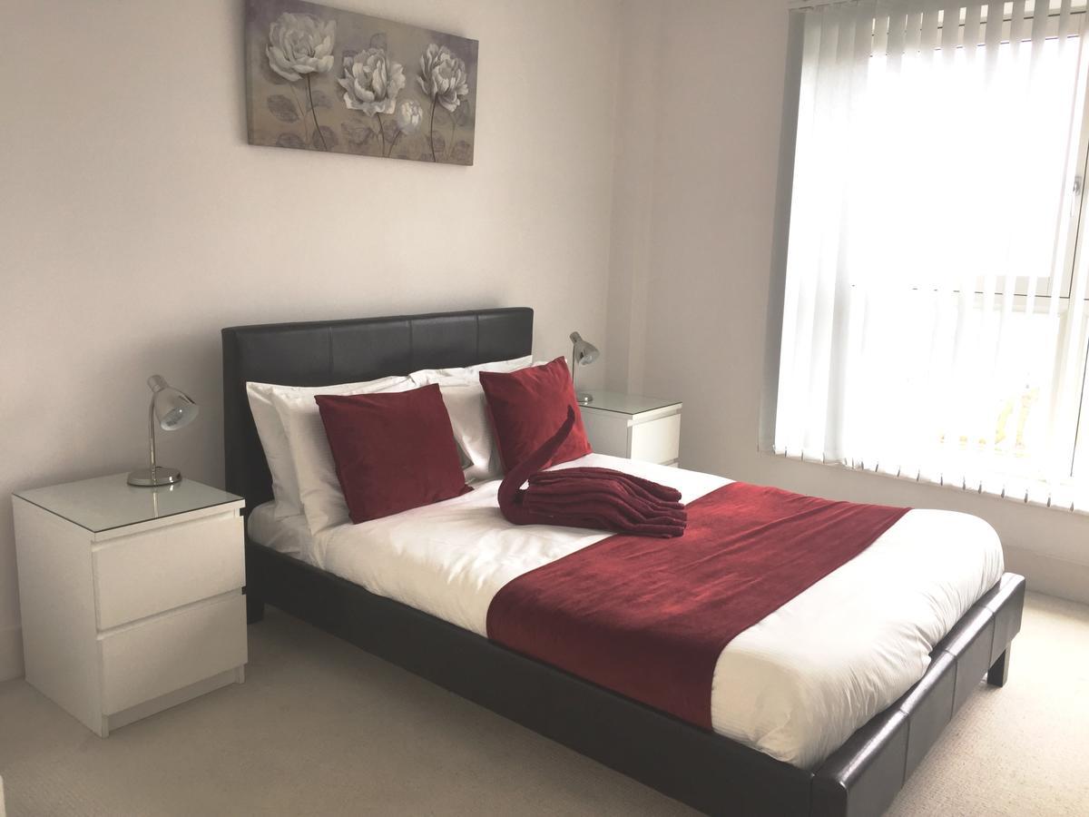Linx Apartments Skyline Plaza Basingstoke Extérieur photo